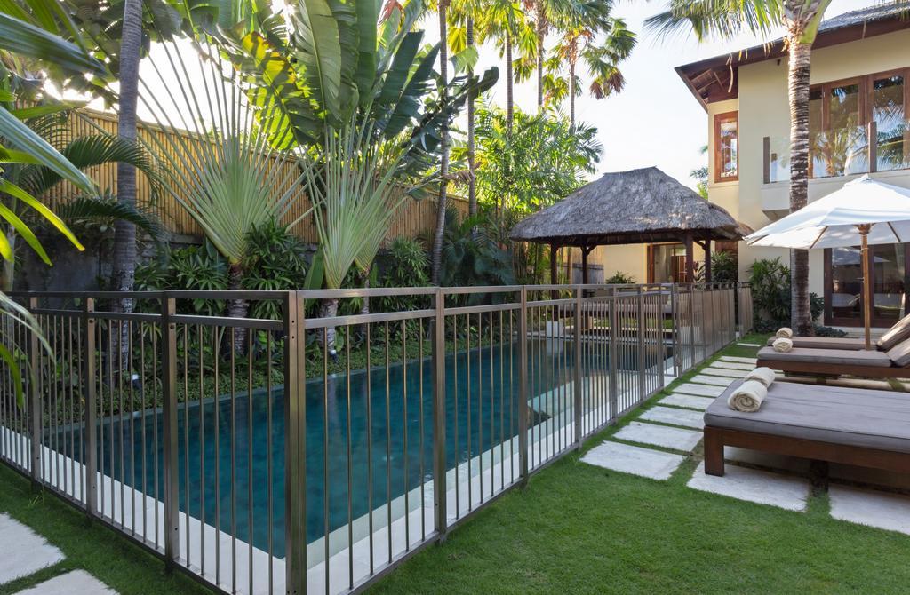 Villa Suar Seminyak Exterior foto